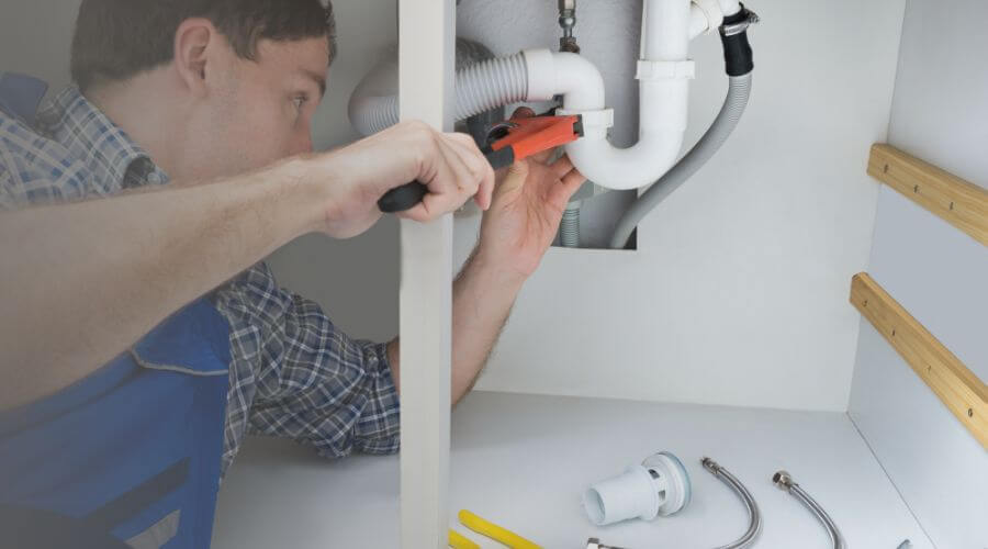 Local expert plumbing services in Colfax, IL